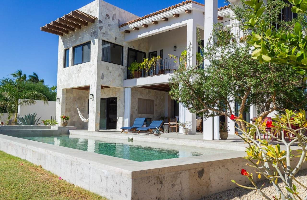 A House With A Pool In The Back